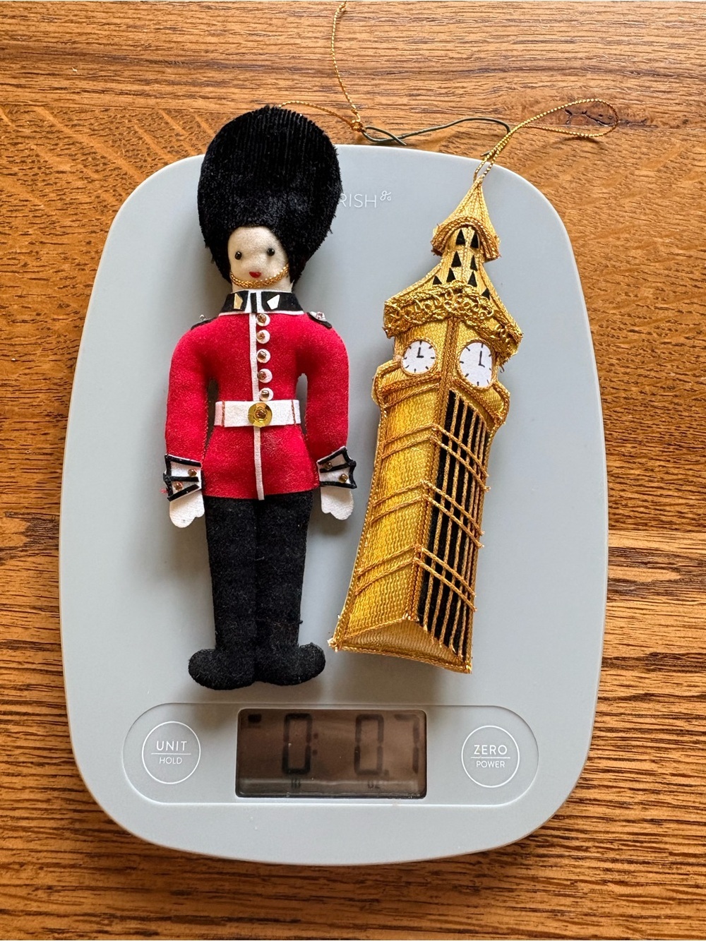 VTG St. Nicolas Christmas British Guard in Red and Black and Big Ben ornaments - Picture 5 of 5